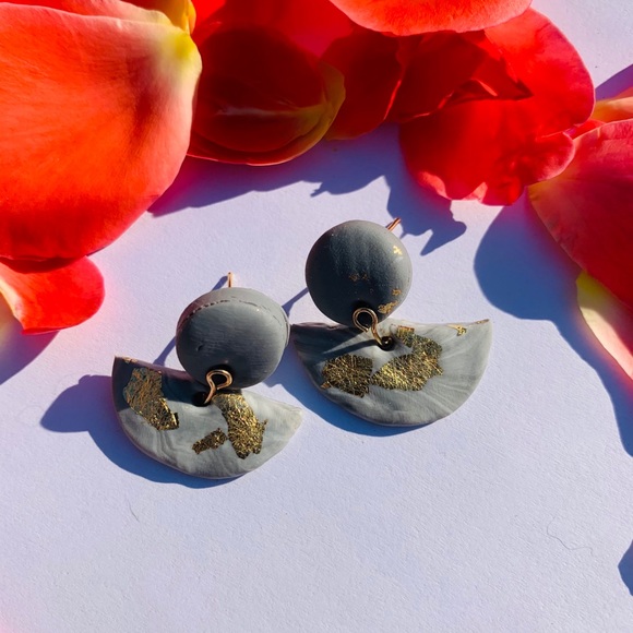 Grey marble earrings - Picture 2 of 4